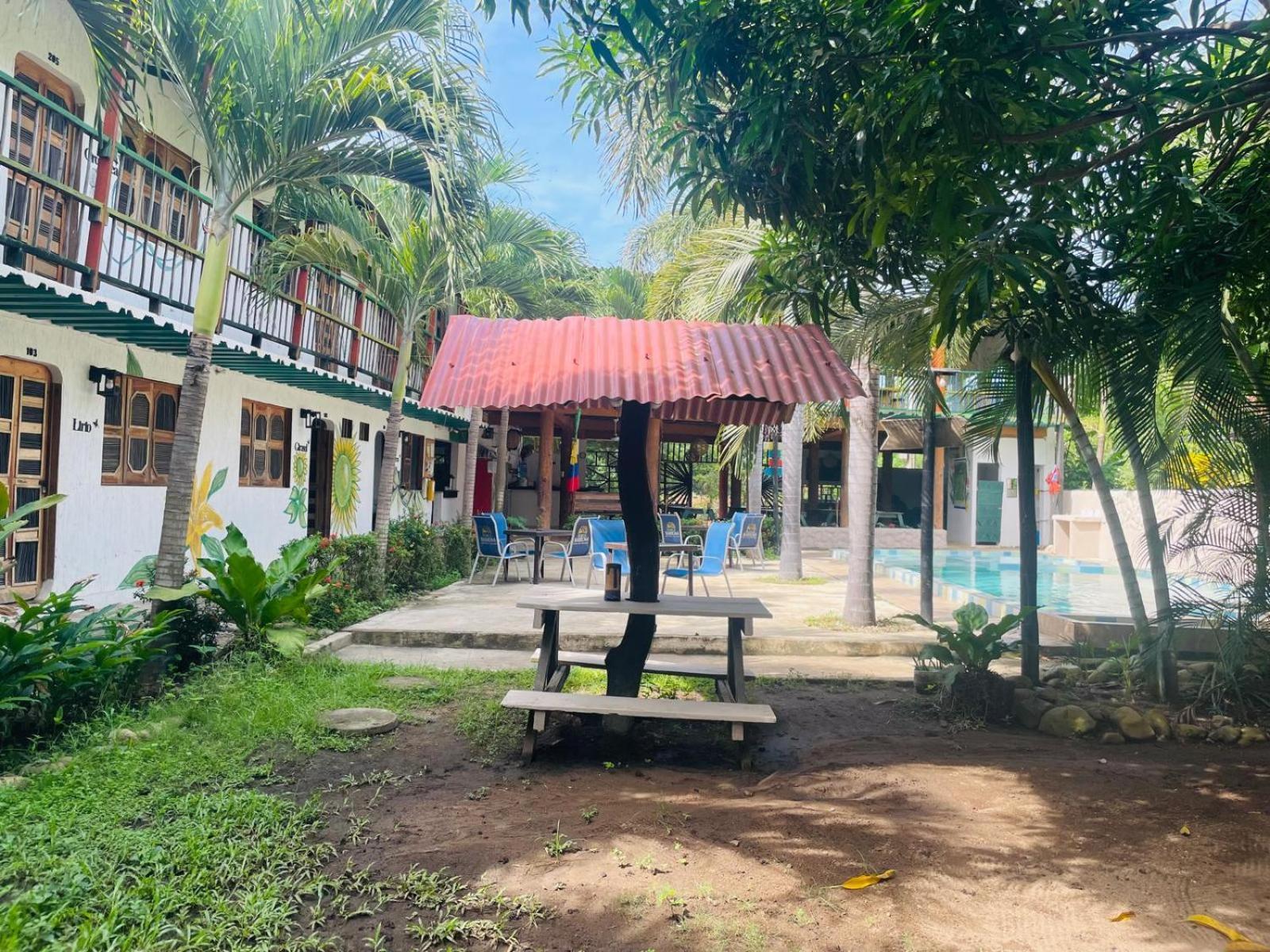 Hostal Luz De Luna بالومينو المظهر الخارجي الصورة
